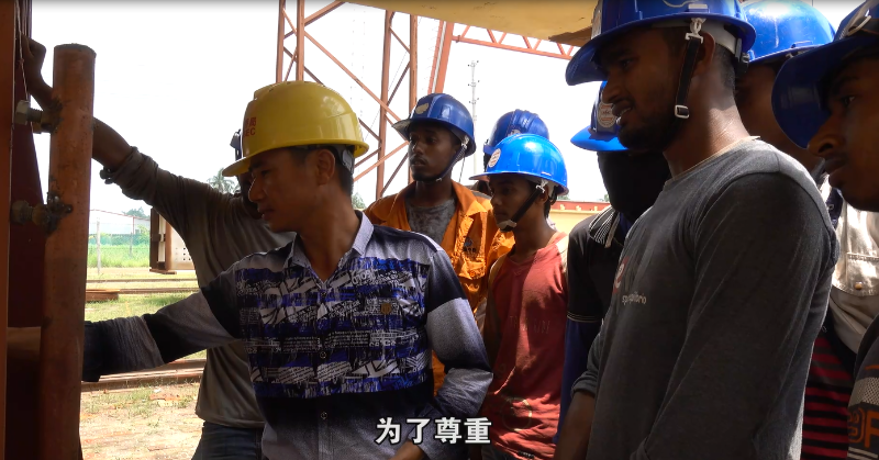 The Voices of Teaching Chinese at Construction Site